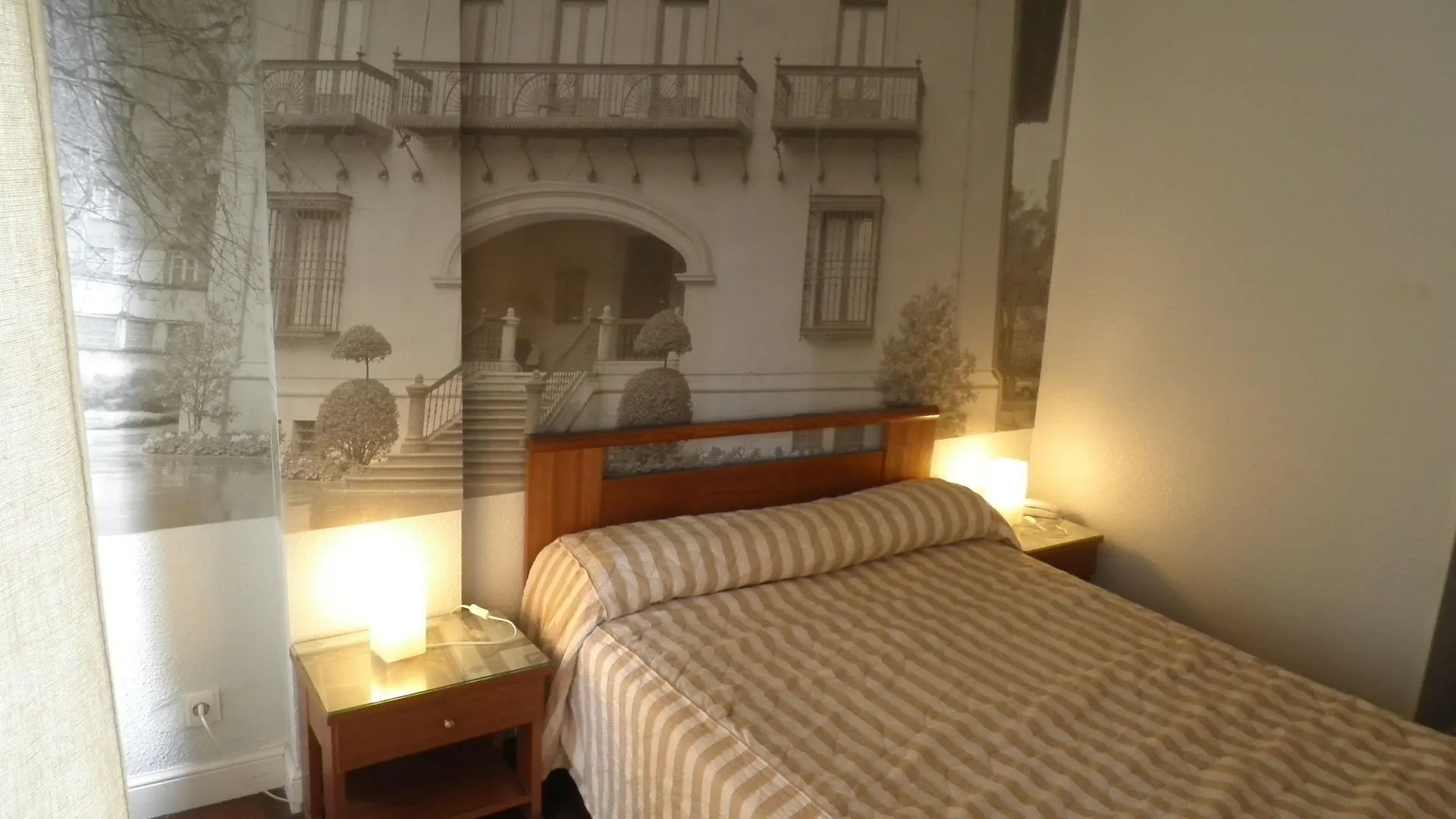 Hotel Photo Zabalburu Bilbao 2*,  España